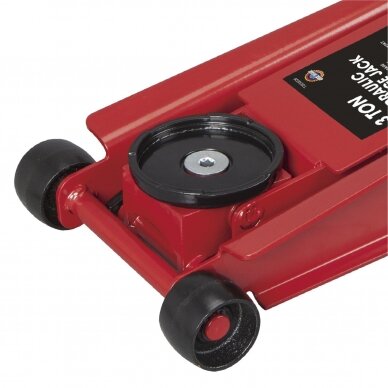 Professional garage jack 2.5t with foot pump. Low profile 1
