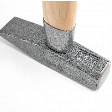 Engineer hammer with wood handle with protection 2