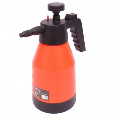 Pressure washer with tank 2l