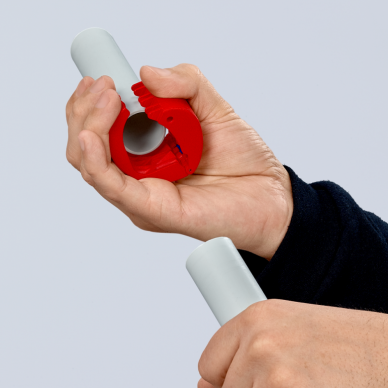 Cutter for plastic pipes and sealing sleves 20-50mm KNIPEX BiX 10 Cutter for plastic pipes and sealing sleves 20-50mm KNIPEX BiX 10